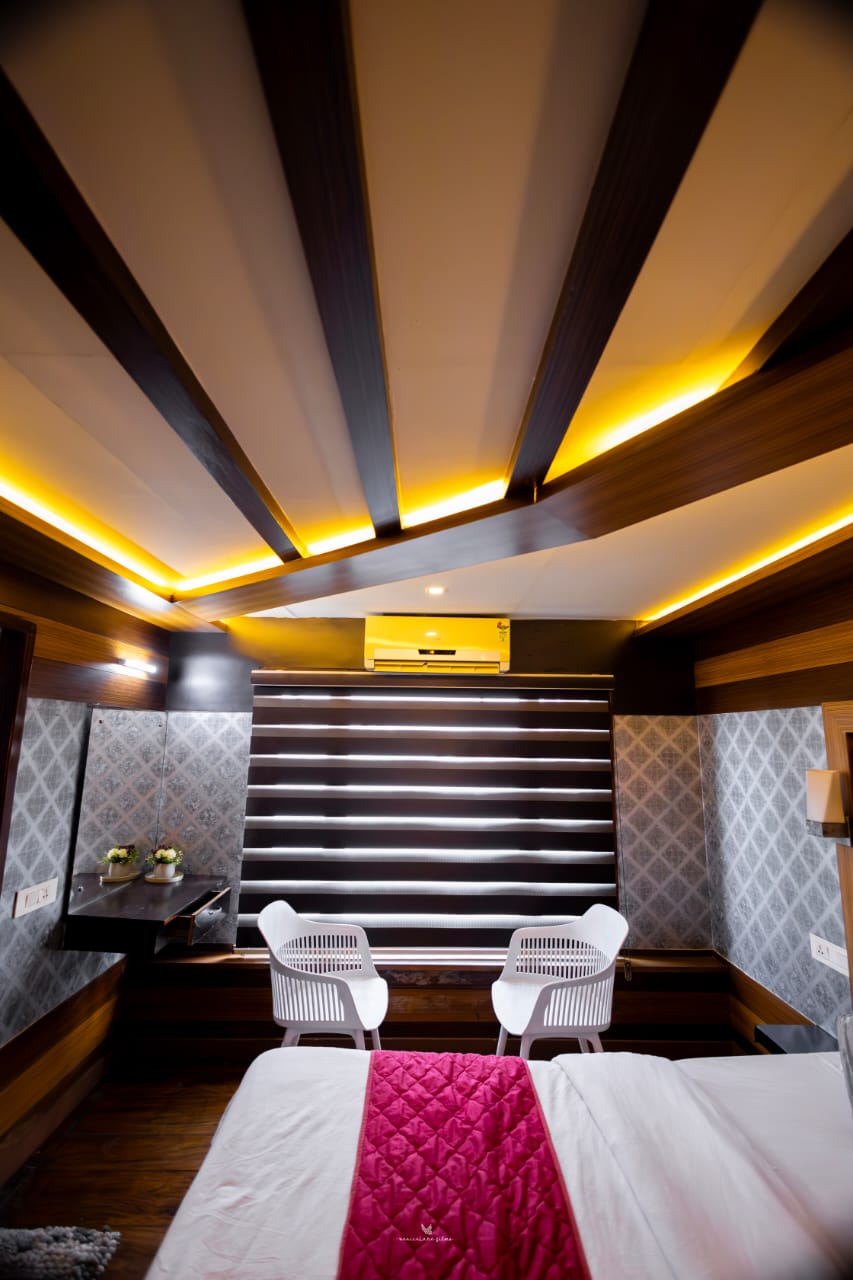 Luxury Suite