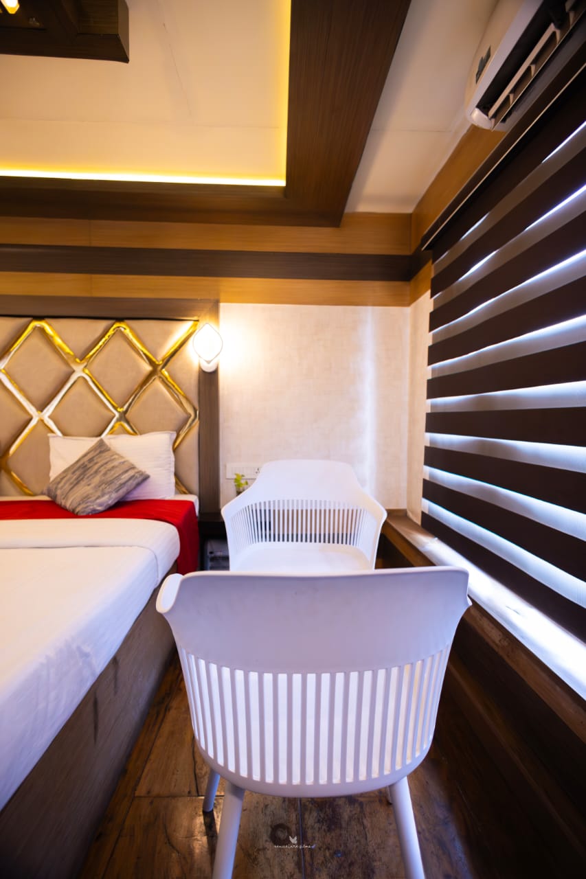 Luxury Suite