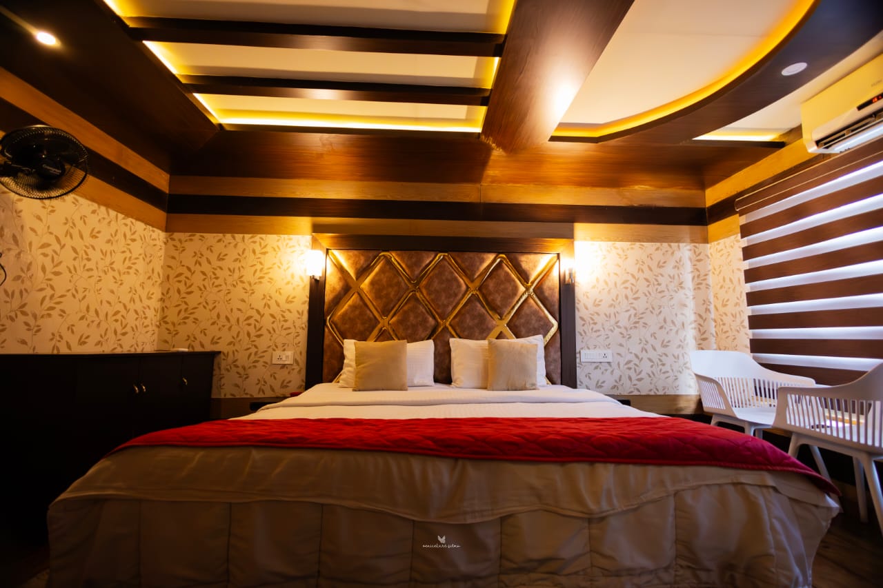 Luxury Suite